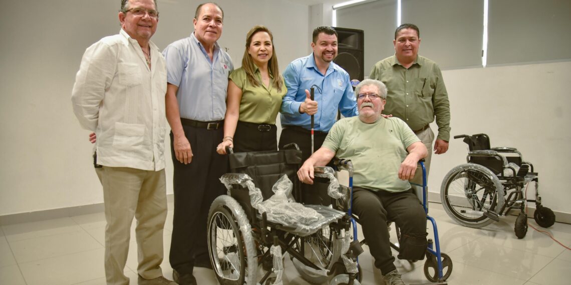 Ahome se consolida como la casa de la inclusión y de la movilidad con la entrega de 50 sillas de ruedas todo terreno