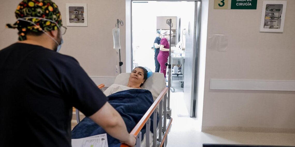 DIF Sinaloa brinda reconstrucción mamaria gratuita a 17 mujeres a través del programa “Recuperando Sonrisas”