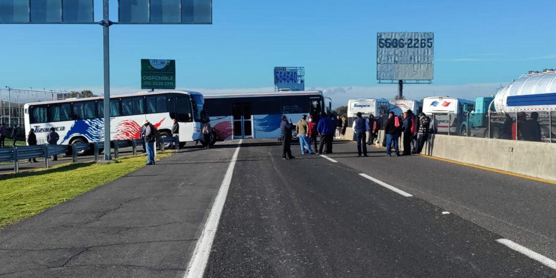 Transportistas sinaloenses acuerdan mantener operaciones y no realizar bloqueos