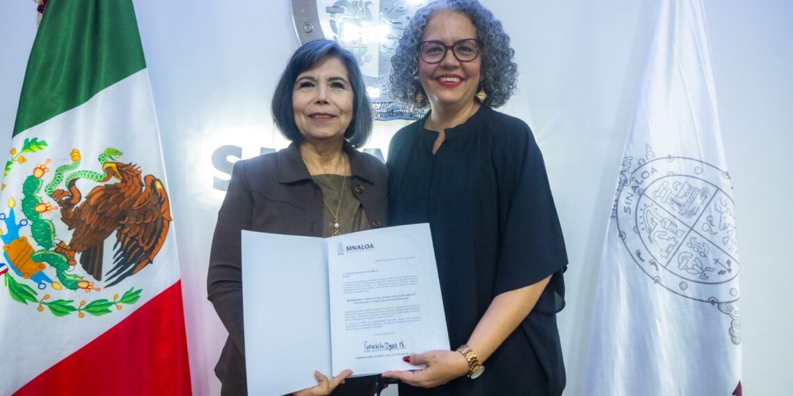 Catalina Esparza Navarrete rinde protesta como Presidenta del Sistema DIF Sinaloa