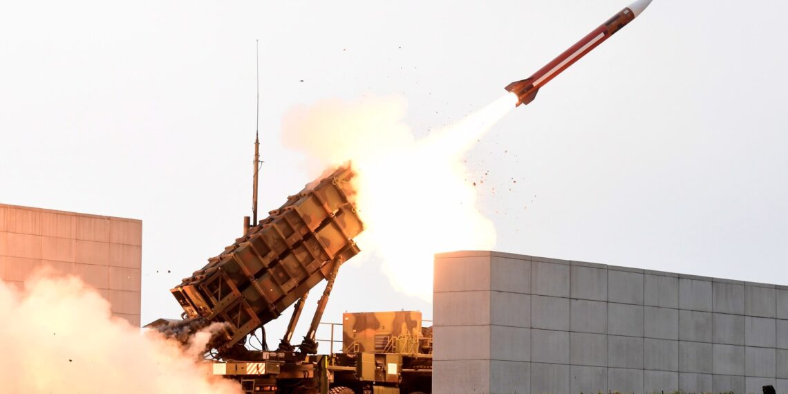 Corea del Norte lanza 10 misiles balísticos de corto alcance hacia el mar de Japón, acusa Seúl
