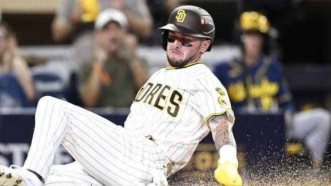 Padres respira y alarga la serie: San Diego vence 4-3 a Cerveceros y pone 1-2 la Divisional