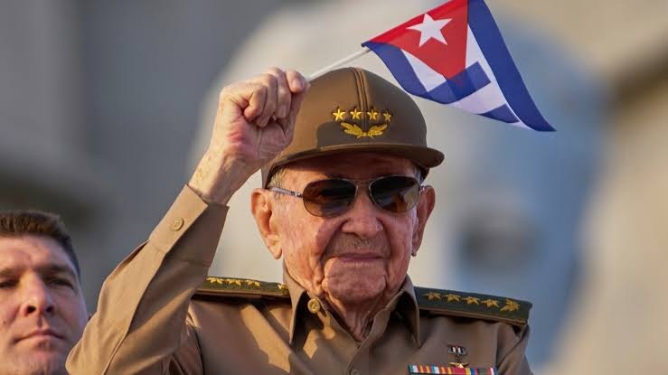 Juez de Miami ordena la detención del expresidente cubano Raúl Castro
