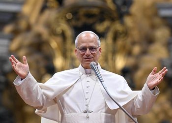 El papa León XIV es intervenido quirúrgicamente por cáncer de pulmón; le extirpan un lóbulo